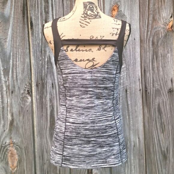 Black White Tank Top Victoria's Secret VSX Size L Space Dye Stretch Sleeveless - Picture 3 of 10